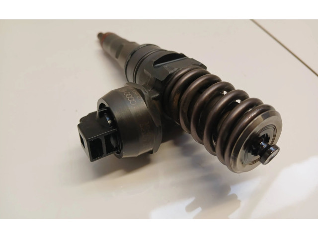 Форсунка 038130073AG Volkswagen Touran I BXE