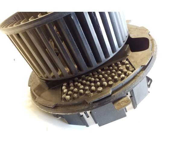 Вентилятор печки F997167J, 1K2820015G Audi Q3 8U