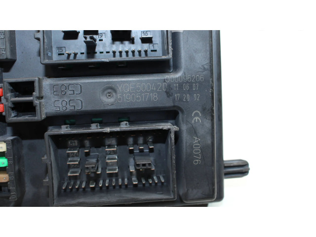   Pojistková skříňka YQE500420, 519051718   Land Rover Range Rover Sport L320 2007