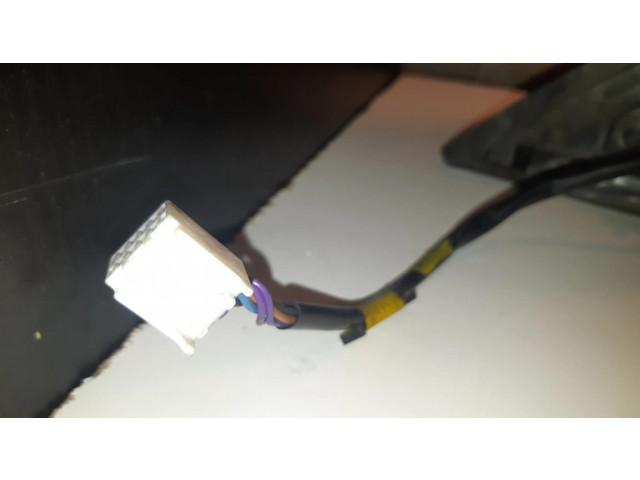 Зеркало электрическое правое Mazda 323 1999-2003 года