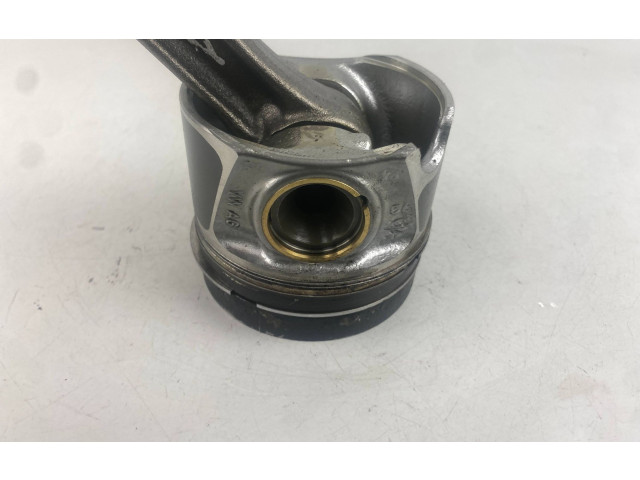 Поршень с шатуном    04LA, 011A   Volkswagen Golf VII