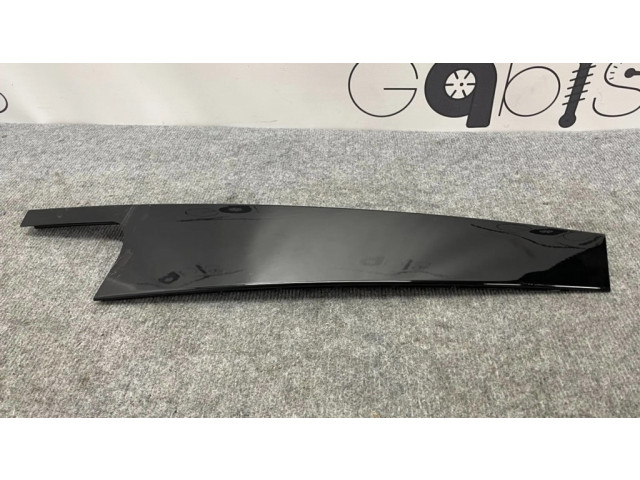 Облицовка стекла задней двери