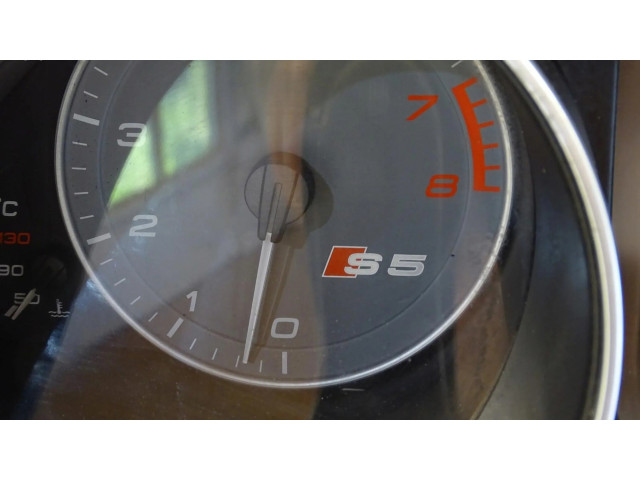 Přístrojová deska Audi S5 Facelift 2018 8T0920981C