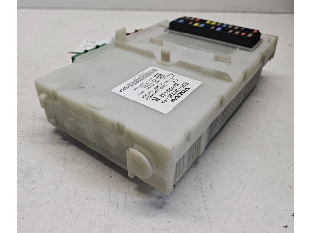 Блок предохранителей 31254535AA Volvo V70