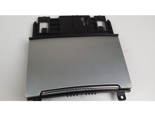 Отделка передней пепельницы