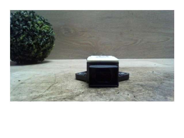 Блок управления АБС    Peugeot 5008