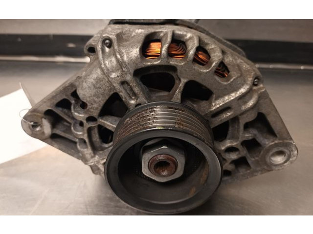 Генератор 373002B300   KIA Venga      