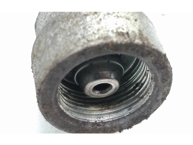 Топливная рампа    Volvo V70   для двигателя D5204T7