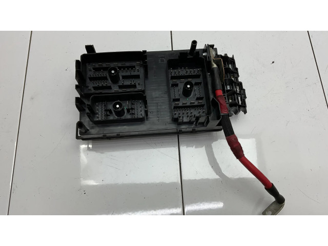 Pojistková skříňka 13368644 Opel Zafira C 2013