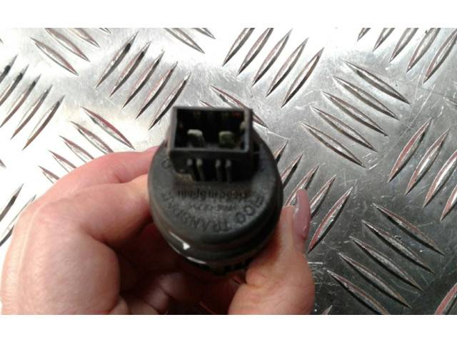 Моторчик дворников Mitsubishi Carisma