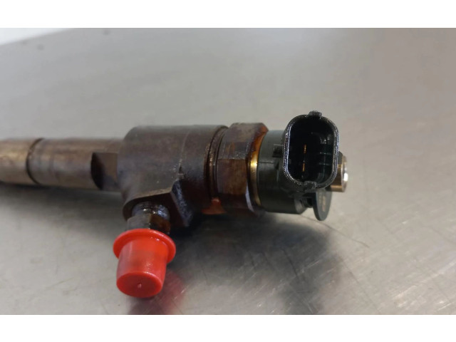 Форсунка 0445110566 Peugeot 2008 I