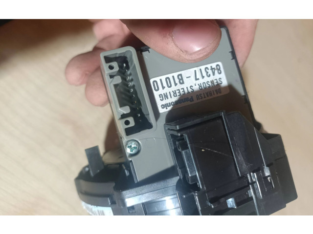 Подрулевой шлейф SRS 84317B1010 Daihatsu Materia