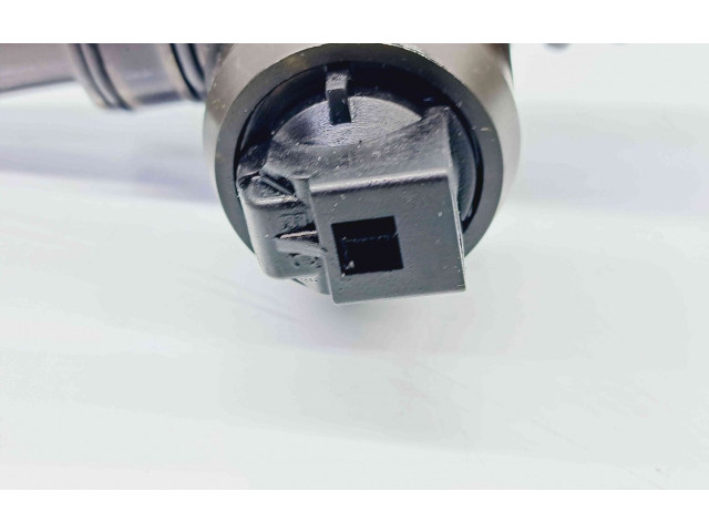 Форсунка Audi A3 S3 A3 Sportback 8P