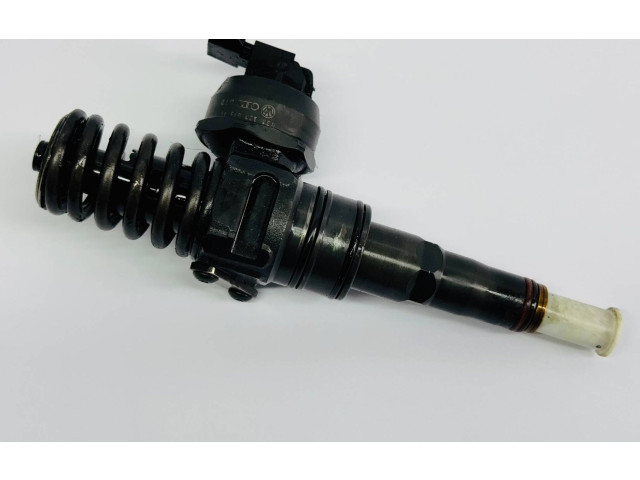 Форсунка 038130073AG    Audi A3 S3 8L   