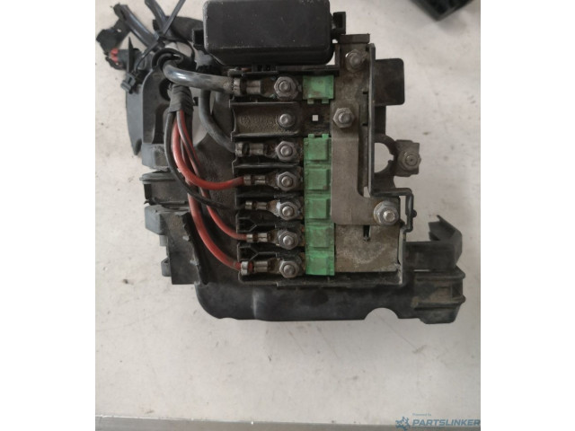 Блок предохранителей 6r0915345e   Skoda Fabia Mk2 (5J)    