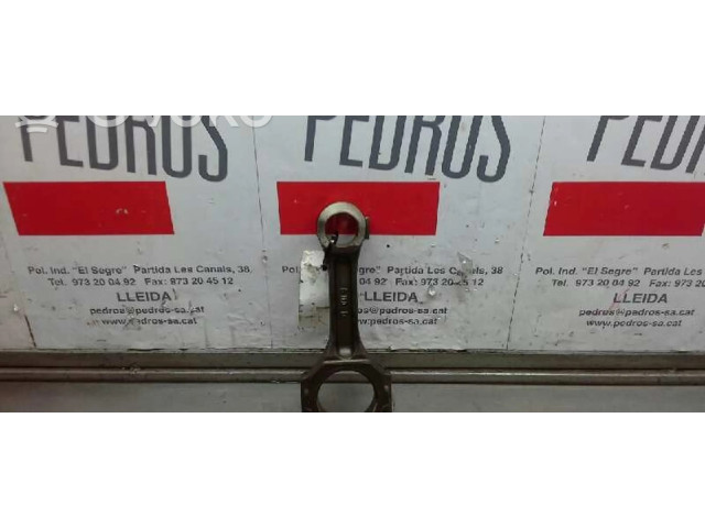 Ojnice Hyundai Trajet 2.0