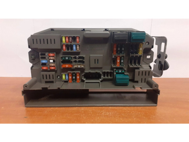 Pojistková skříňka 518966010B, 693169003 BMW X6 E71 2013