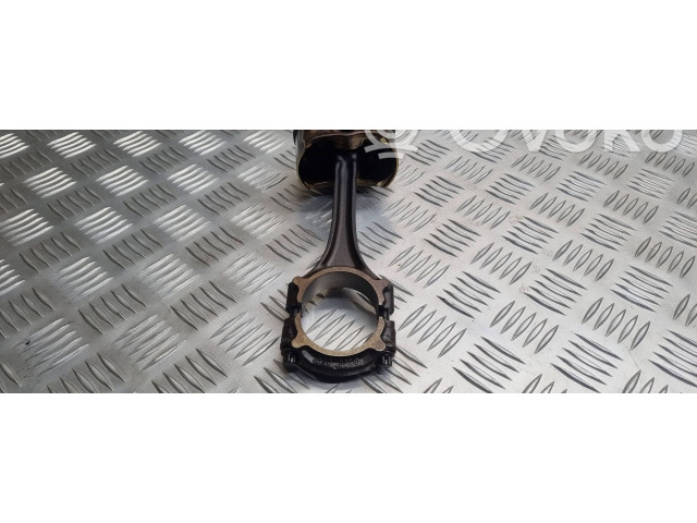 Поршень с шатуном Mercedes-Benz A W169