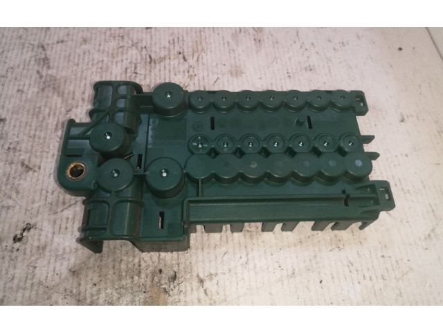 Pojistková skříňka 8387541, 5018483 BMW 5 E39 2002