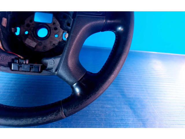 Руль Skoda Octavia Mk2 (1Z) 2004 - 2013 года 1Z0419091R, 51666000D