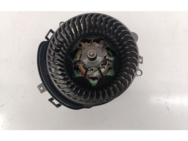 Вентилятор печки    5Q2819021B   Audi A3 S3 8V