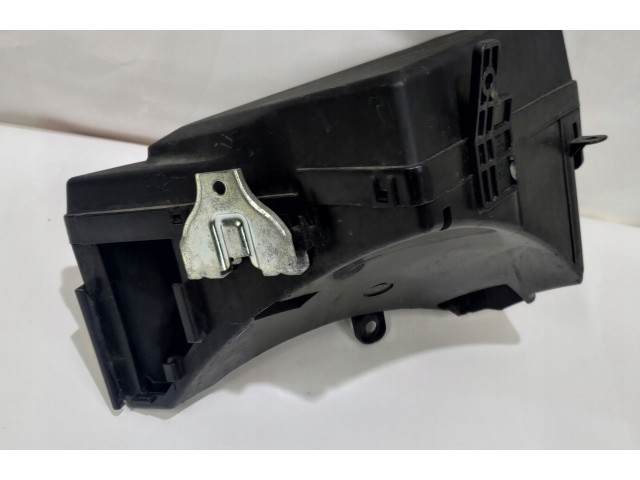 Блок предохранителей     Subaru Forester SJ    