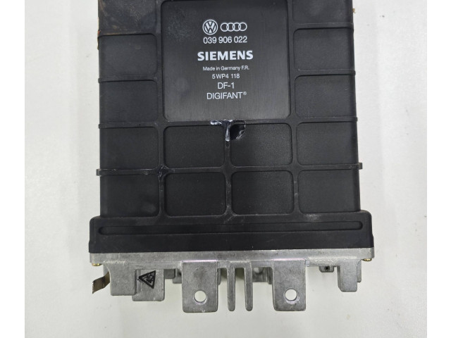 Блок управления двигателя 039906022, 5WP4118 Audi 80 90 S2 B4
