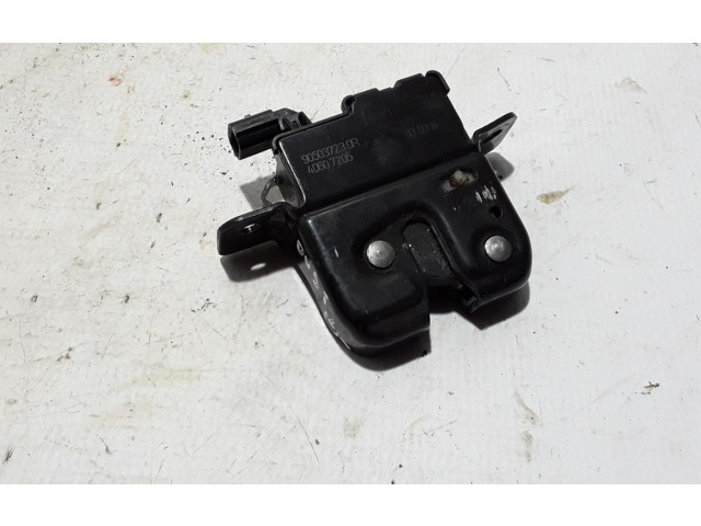 Замок багажника 905037230R Dacia Duster 2010 - 2017 года