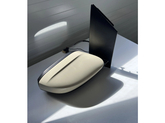 Зеркало электрическое Volkswagen Caddy 2015 - 2020 года