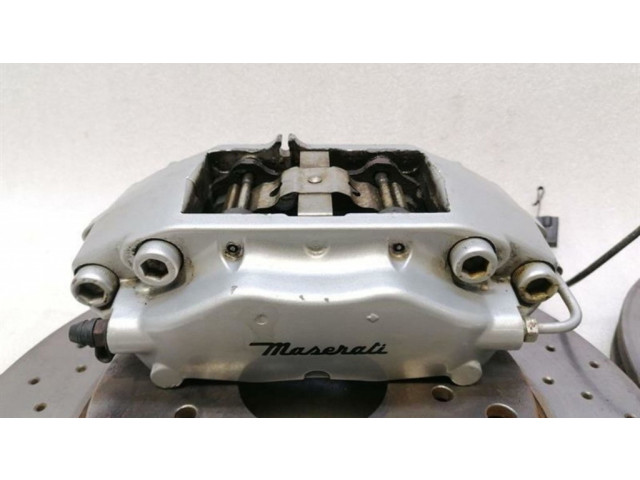 Комплект тормозных дисков и суппортов