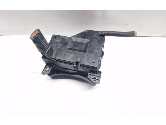 Блок предохранителей MR482517 Mitsubishi Carisma