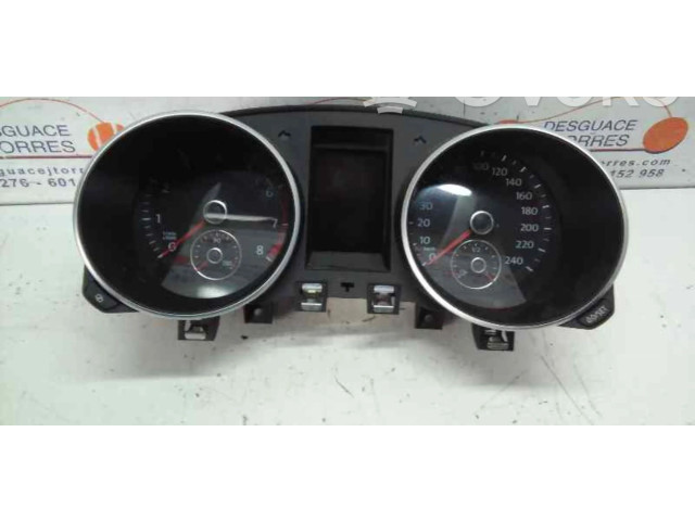 Панель приборов 5K0920861 Volkswagen Golf VI