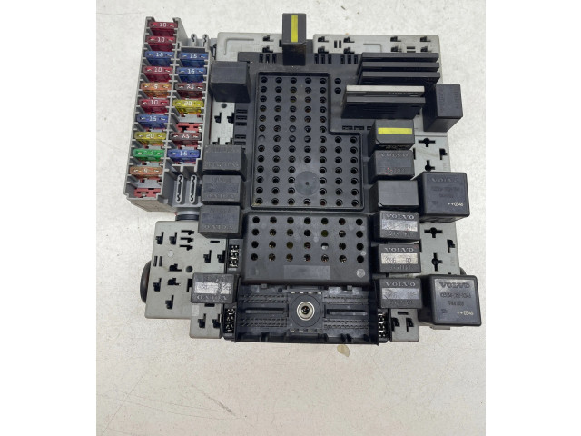 Блок предохранителей 30679527, 03W491   Volvo XC90    