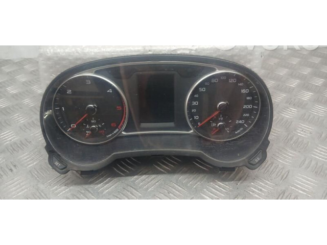 Панель приборов 8X0920930D, A2C30105700   Audi A1       