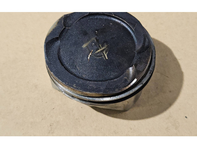 Píst 89L106 BMW M5 S63b44b