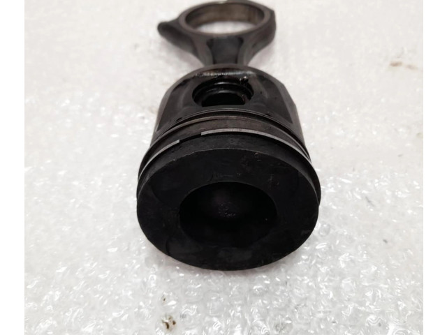 Поршень с шатуном Jaguar XF X250