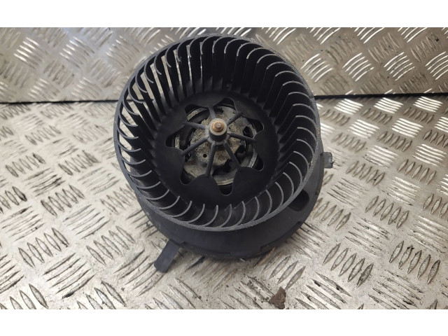 Вентилятор печки    F983228M   Volkswagen Touran I