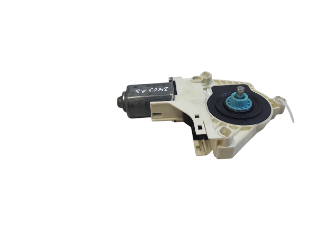 Передний двигатель механизма для подъема окон 8K0959802C, SVM1101A62113110   Audi A1