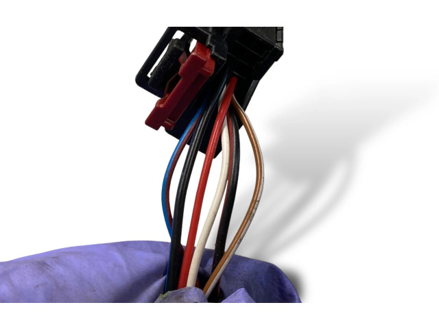 Зеркало электрическое Volkswagen Golf Plus 2005 - 2013 года