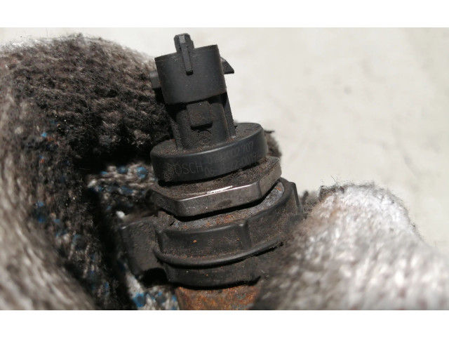 Топливная рампа 30777554, 0445215023   Volvo XC90  