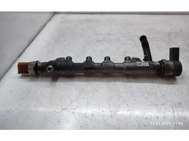 Vstřikovací lišta 03L089M   Volkswagen Tiguan    CFFB 