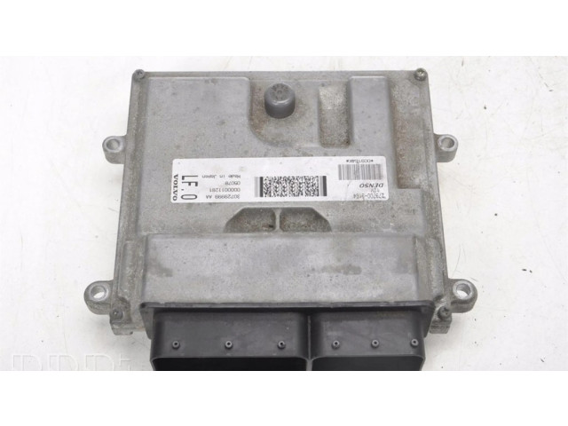 Блок управления двигателя 30729999   Volvo XC90