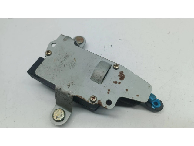 Zámek zadních dveří    Hyundai Matrix 2006