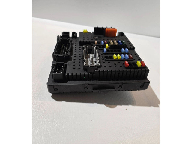 Блок предохранителей 30786646, 07W163 Volvo S60