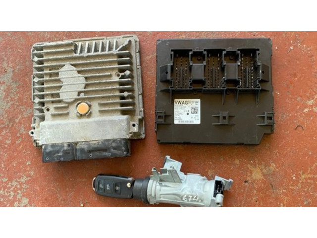 Комплект блоков управления 5K0937084F, 03L906023ML Volkswagen Golf VI