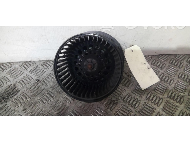 Вентилятор печки 272100975R Dacia Dokker