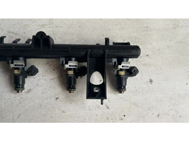 Vstřikovač 8200604620, 8200885287 Renault Modus pro benzínový motor 1.6