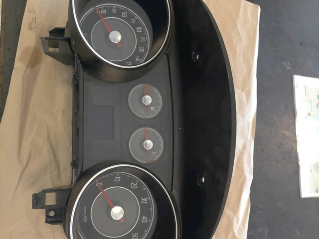 Přístrojová deska Alfa Romeo MiTo 2008 Y50001