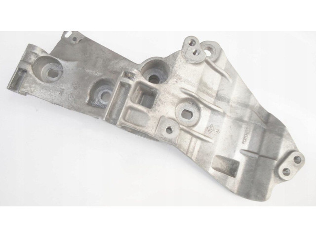 Кронштейн генератора