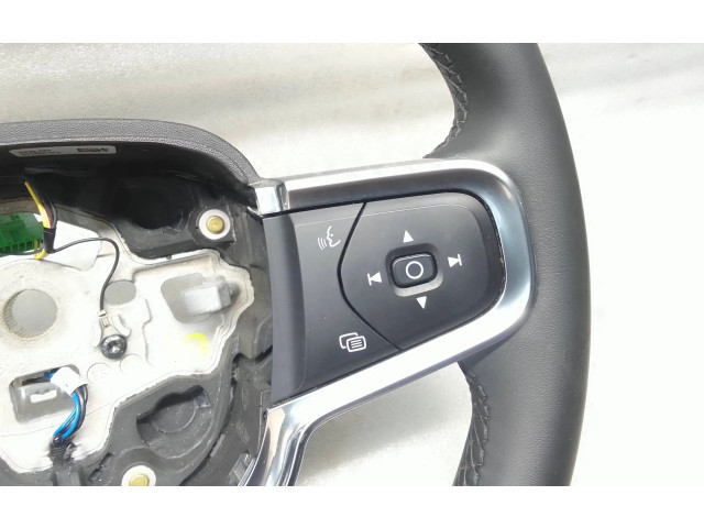 Руль Volvo XC40 - года 31690983, 3Z34353343A